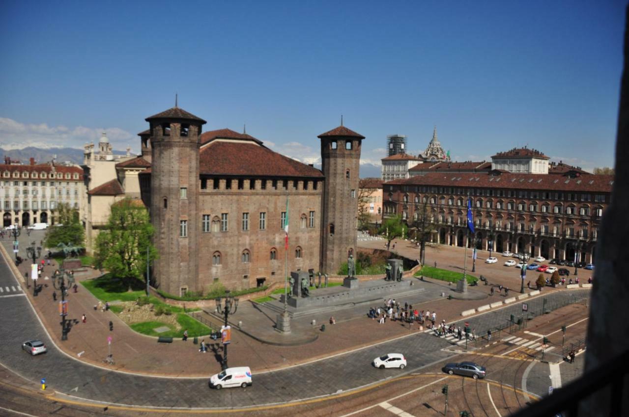 Mansarda In Piazza Castello Apartment Turin Exterior photo